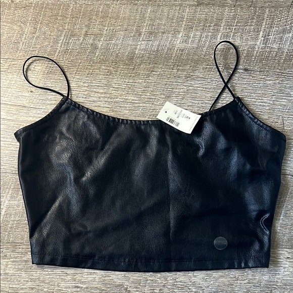 NWT Aeropostale Seriously Soft Bungee Black Faux Leather Cami Size Small - Picture 1 of 5